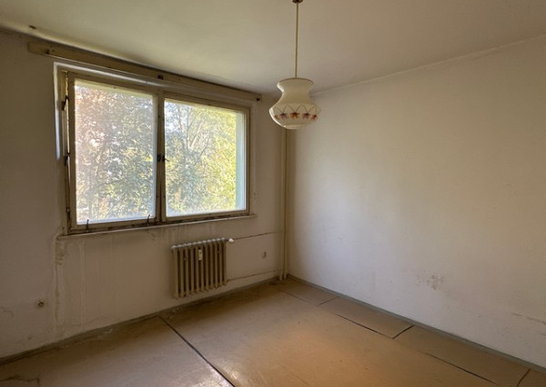 3-izbový byt v pôvodnom stave, lodžia, pivnica - 69 m2, ul. Mamateyova