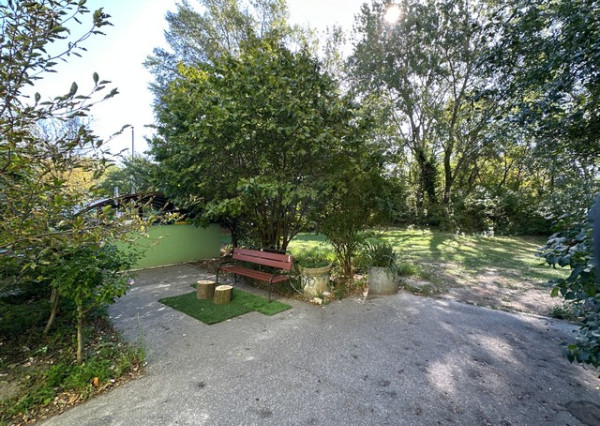 3-izbový byt v pôvodnom stave, lodžia, pivnica - 69 m2, ul. Mamateyova
