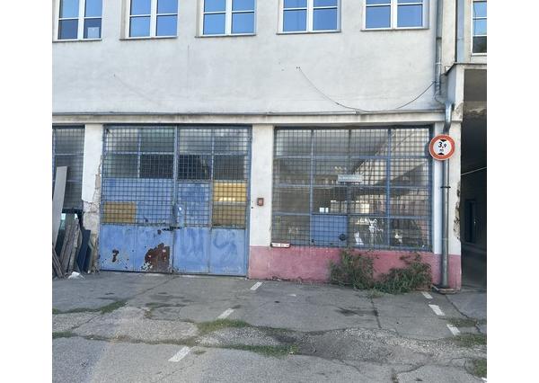 Skladovo-výrobný priestor - 206 m2, Kukučínova ul.