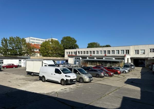 Vykurovaný skladový priestor s vodou - 275 m2, Kukučínova ul.