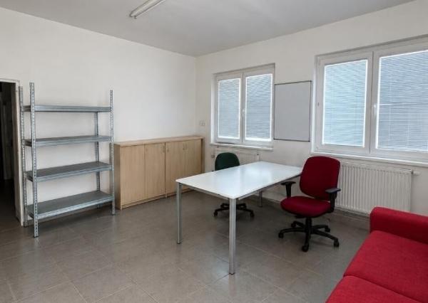 Obchodno-skladový priestor s chladiacim boxom – 140 m², ul. Stará Vajnorská