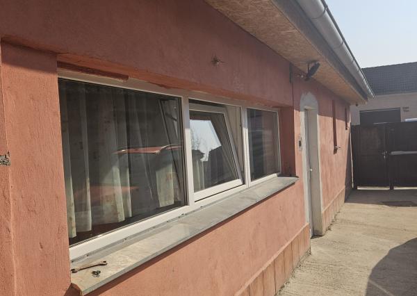 Na predaj 2-izbový rodinný dom v meste Piešťany – Bratislavská ulica