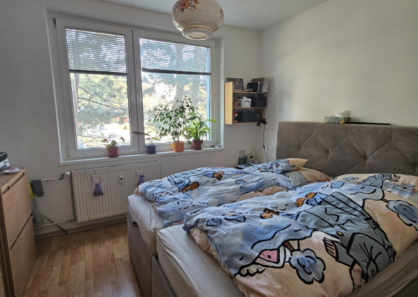 Na predaj 3-izbový byt s garážou  Bratislava – Rača