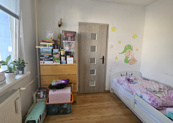 Na predaj 3-izbový byt s garážou  Bratislava – Rača