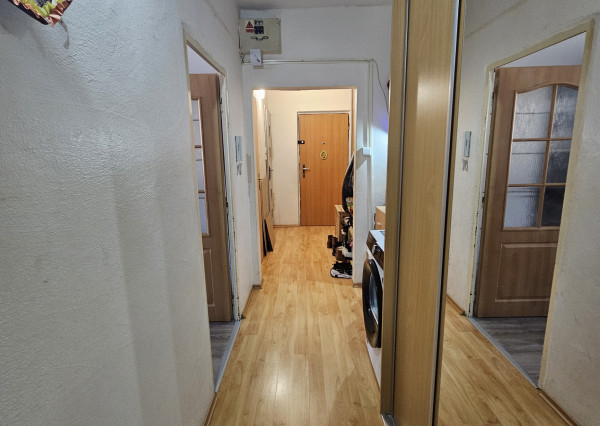 Na predaj 3-izbový byt s garážou  Bratislava – Rača