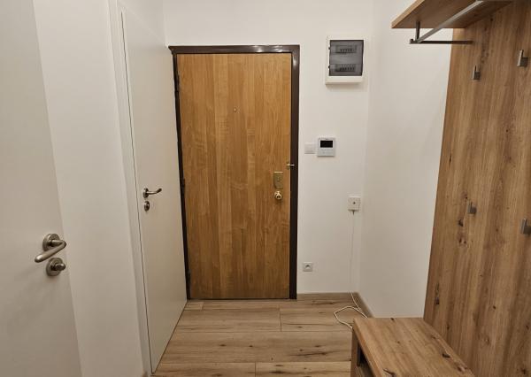 Na prenájom 2 izbový byt blízko centra Piešťan