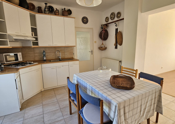 Na predaj rodinný dom v obci Ratnovce s krásnym  pozemkom 1202m2