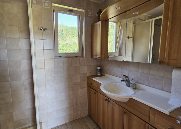 Na predaj rodinný dom v obci Ratnovce s krásnym  pozemkom 1202m2