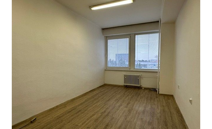 Multifunkčné priestory s umývadlom na prenájom - od 12 m2, Bojnická ul. - fotografia 11