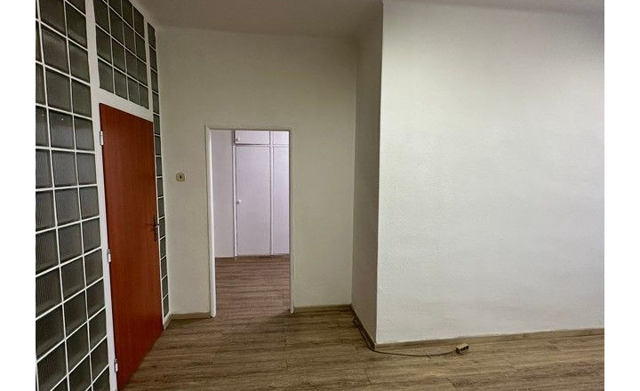 Multifunkčné priestory s umývadlom na prenájom - od 12 m2, Bojnická ul. - fotografia 13