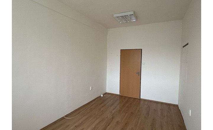 Administratívne priestory na prenájom - od 15 m2, Galvaniho ul. - fotografia 16