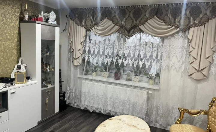 Novozrekonštruovaný 5-izbový rodinný dom – Jacovce, len 3 km od Topoľčian - fotografia 10