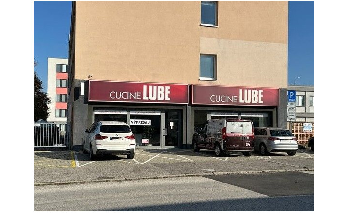 Investičná príležitosť - obchodný priestor s nájomníkom na predaj - 276 m2, Pestovateľská ul. - fotografia 5