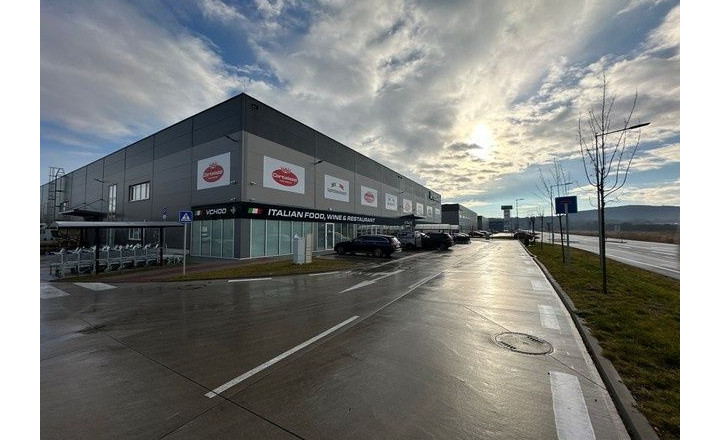 Vykurované obchodno-skladovacie a výstavné priestory na prenájom - od 450 m2, lokalita Bory. - fotografia 11