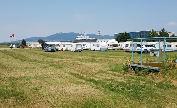 Predám pozemok na nitrianskom letisku v Janíkovciach. - fotografia 5