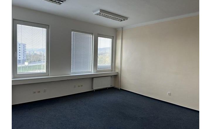 Kancelária s bezplatným parkovaním na prenájom - 54 m2, Rybničná ul. - fotografia 7