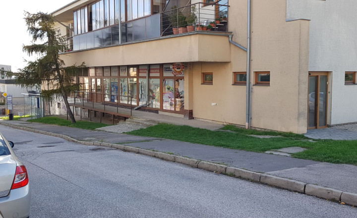Predám polyfunkčnú budovu - kompletne prenajatú v Nitre. - fotografia 6
