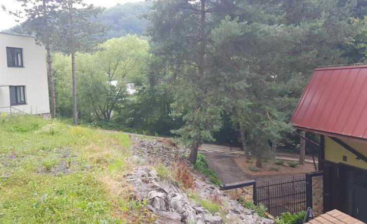 Predám budovu so 7 apartmánmi vo výstavbe vo Vyhniach. - fotografia 8