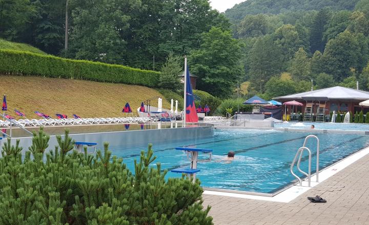 Predám budovu so 7 apartmánmi vo výstavbe vo Vyhniach. - fotografia 36