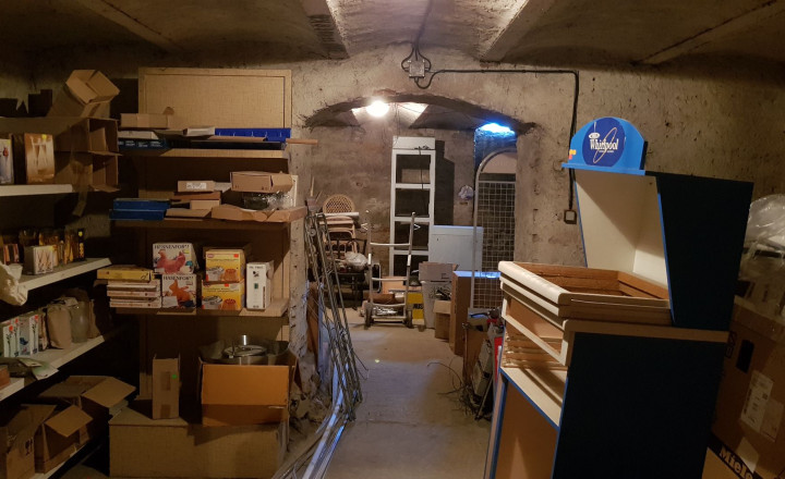 Predám polyfunkčný objekt Nitra vhodný na všetky činnosti. - fotografia 15