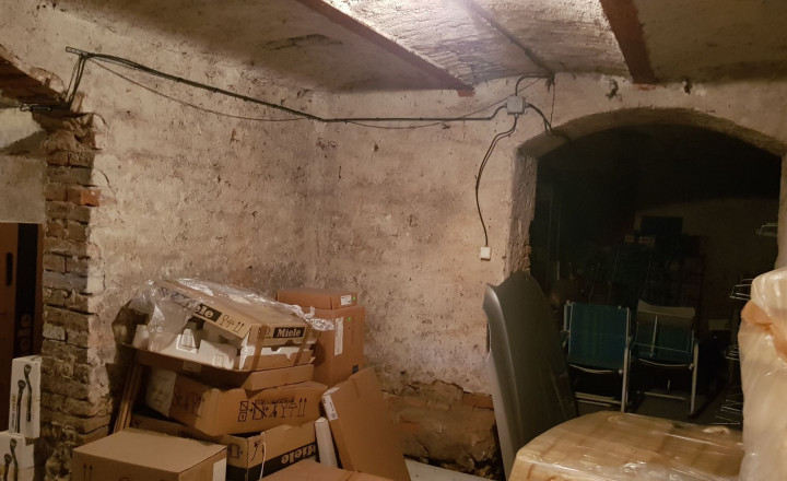 Predám polyfunkčný objekt Nitra vhodný na všetky činnosti. - fotografia 17