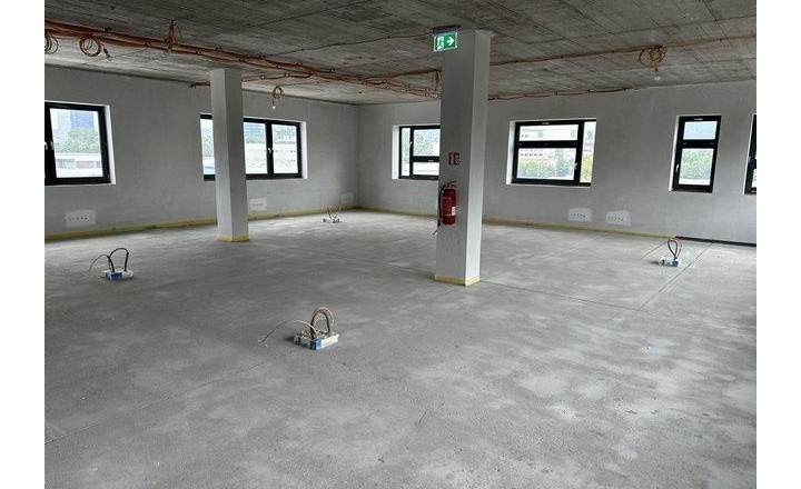 Kancelárske priestory s voliteľnou dispozíciou a skladom na prenájom - od 150 m2, Elektrárenská ul. - fotografia 1