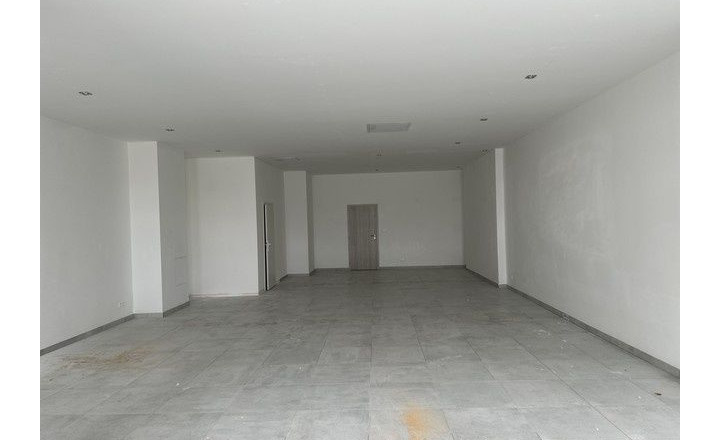 Obchodný priestor v novostavbe bytového domu na prenájom - 109 m2, ul. Závodu Matador. - fotografia 3
