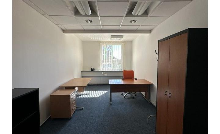 Administratívne priestory od 25 m2 na prenájom - Košická ul. - fotografia 11