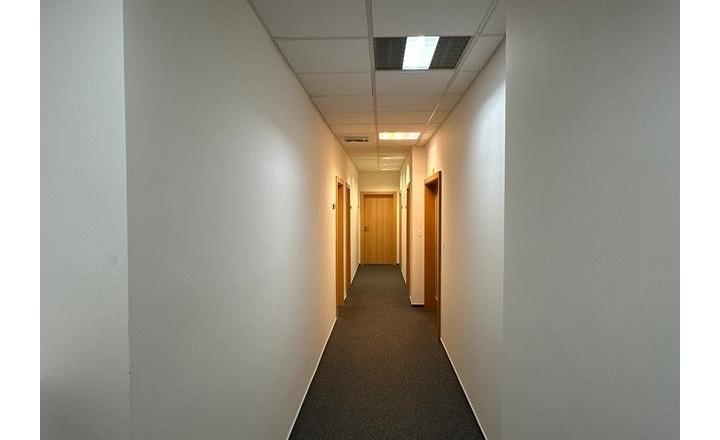 Administratívne priestory od 25 m2 na prenájom - Košická ul. - fotografia 15