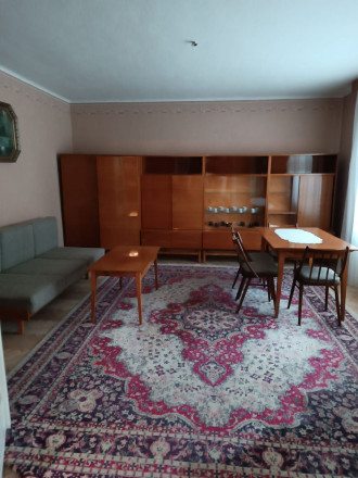 Predaj rodinného domu – Topoľčany Priestranný, útulný a v skvelej lokalite. Miesto, kde sa budete cítiť ako doma od prvého dňa. - fotografia 4