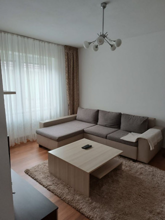 Predaj rodinného domu – Topoľčany Priestranný, útulný a v skvelej lokalite. Miesto, kde sa budete cítiť ako doma od prvého dňa. - fotografia 6