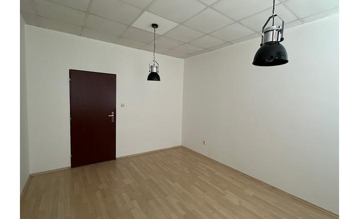 Kancelárske priestory na prenájom - od 15 m2, Bajkalská ul. - fotografia 4
