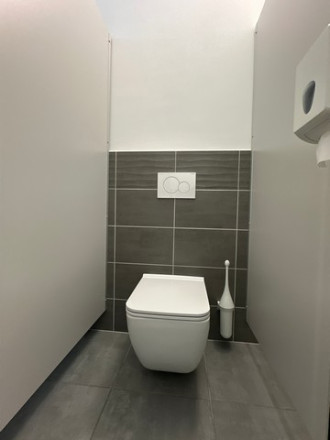 Multifunkčné priestory s umývadlom na prenájom - od 12 m2, Bojnická ul. - fotografia 18