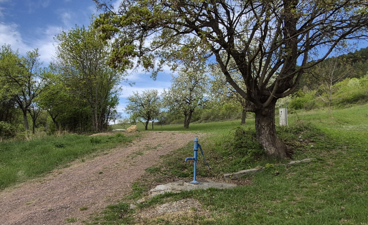 Predám stavebný pozemok Jedľové Kostoľany + stav. povolenie. - fotografia 16
