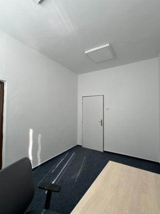 Kancelárske priestory na prenájom - od 12 m2, ul. Na Pántoch - fotografia 3