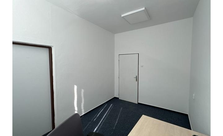 Kancelárske priestory na prenájom - od 12 m2, ul. Na Pántoch - fotografia 4
