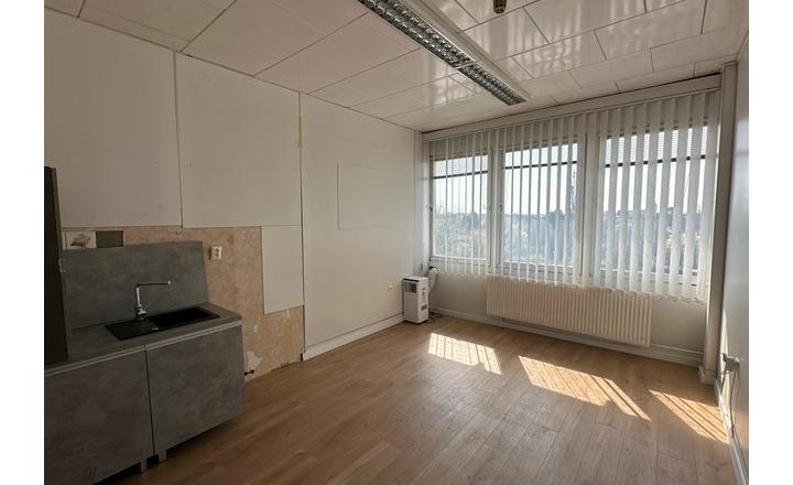Kancelárie s umývadlom na prenájom - od 13 m2, Nádražná ul. - fotografia 6