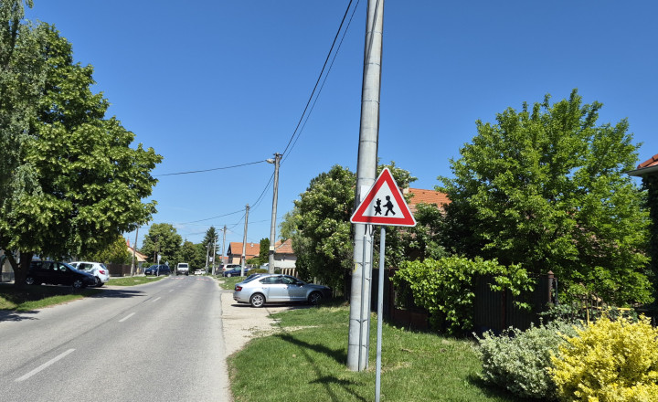 Predám pozemok v Janíkovciach - Nitra 1191m2. - fotografia 1