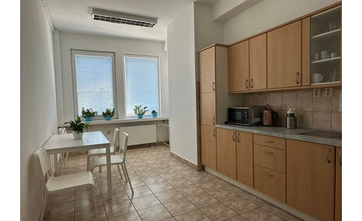 Kancelária s bezplatným parkovaním na prenájom - 54 m2, Rybničná ul. - fotografia 13