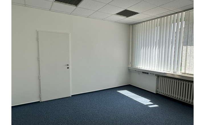 Kancelárie v centre mesta na prenájom - od 19 m2, ul. Námestie SNP. - fotografia 3