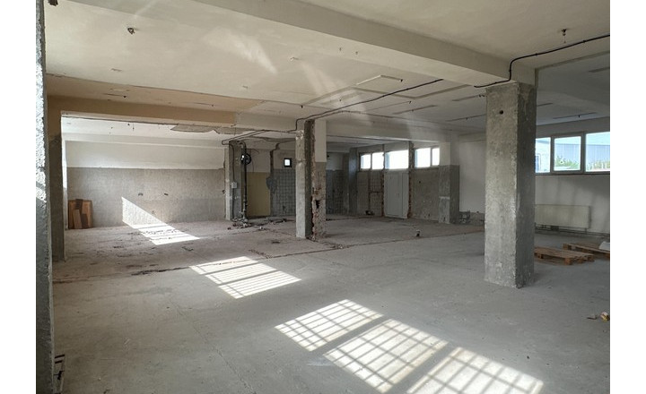 Multifunkčný priestor na prenájom – 220 m², Na Pántoch - fotografia 1