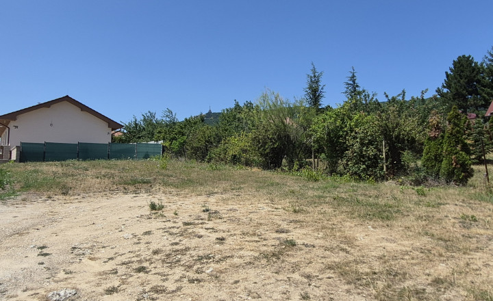 Predám stavebný pozemok Nitr. Hrnčiarovce 400m2. - fotografia 4