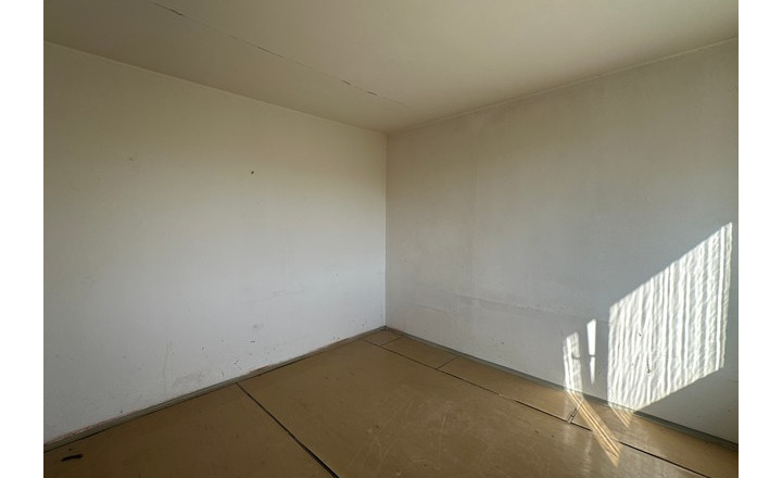 REZERVOVANÉ - 3-izbový byt v pôvodnom stave, lodžia - 69 m2, ul. Mamateyova - fotografia 6