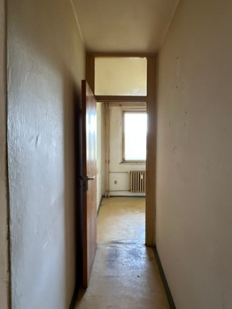 REZERVOVANÉ - 3-izbový byt v pôvodnom stave, lodžia - 69 m2, ul. Mamateyova - fotografia 13