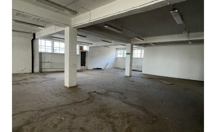 Skladovacie priestory – od 36 m² do 216 m², Púchovská ul. - fotografia 7