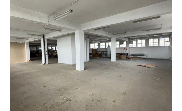 Skladovacie priestory – od 36 m² do 216 m², Púchovská ul. - fotografia 6
