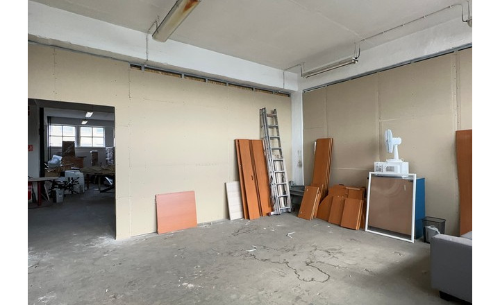 Skladovacie priestory – od 36 m² do 216 m², Púchovská ul. - fotografia 4
