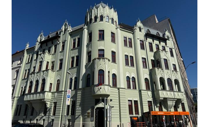 Kancelárske priestory na prenájom - od 104 m², Šafárikovo námestie - fotografia 1