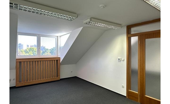 Podkrovné administratívne priestory  – 186,9 m², Miletičova ul. - fotografia 14