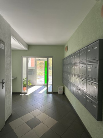4-izbový byt s dvomi lodžiami po kvalitnej rekonštrukcii. - fotografia 32